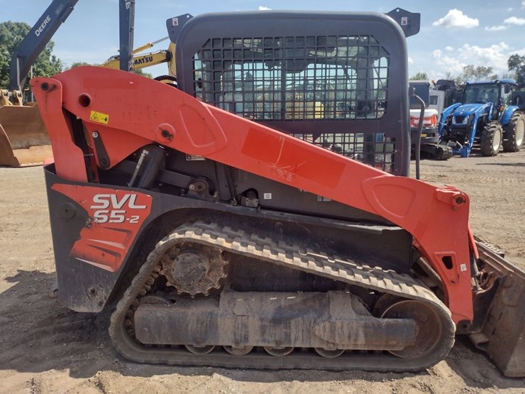 kubota-svl65-image-24