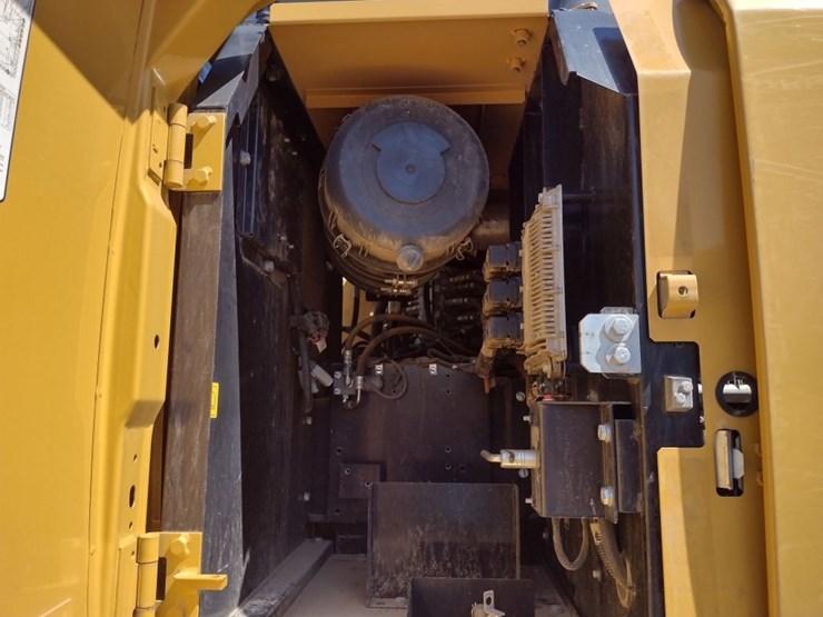 deere-210g-lc-image-20