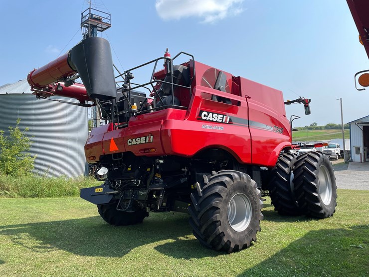 2018-case-ih-7240-image-4