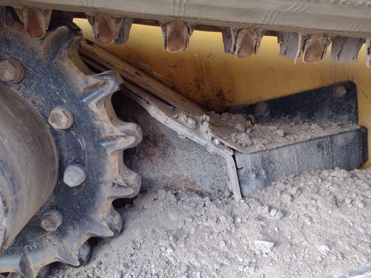 deere-333g-image-27