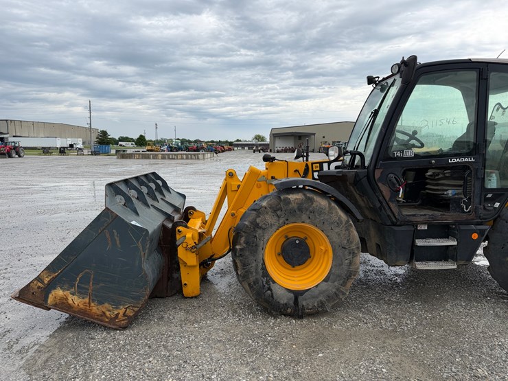 2014-jcb-541-image-6