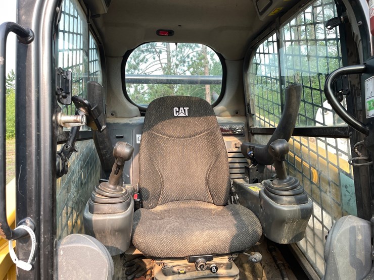 caterpillar-242d-image-17