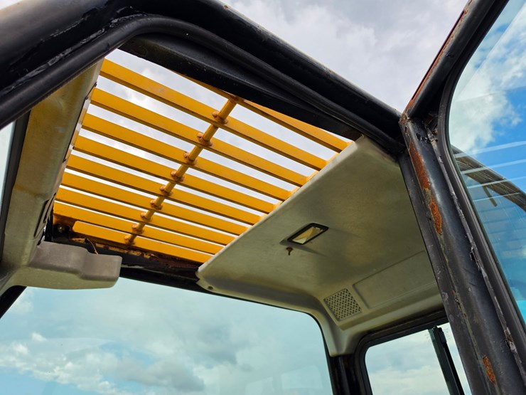 1999-caterpillar-th63-image-7