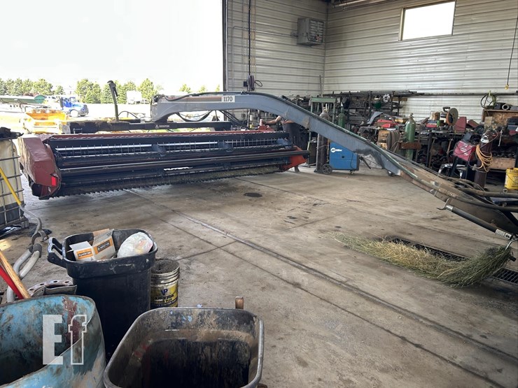 hesston-1170-image-1