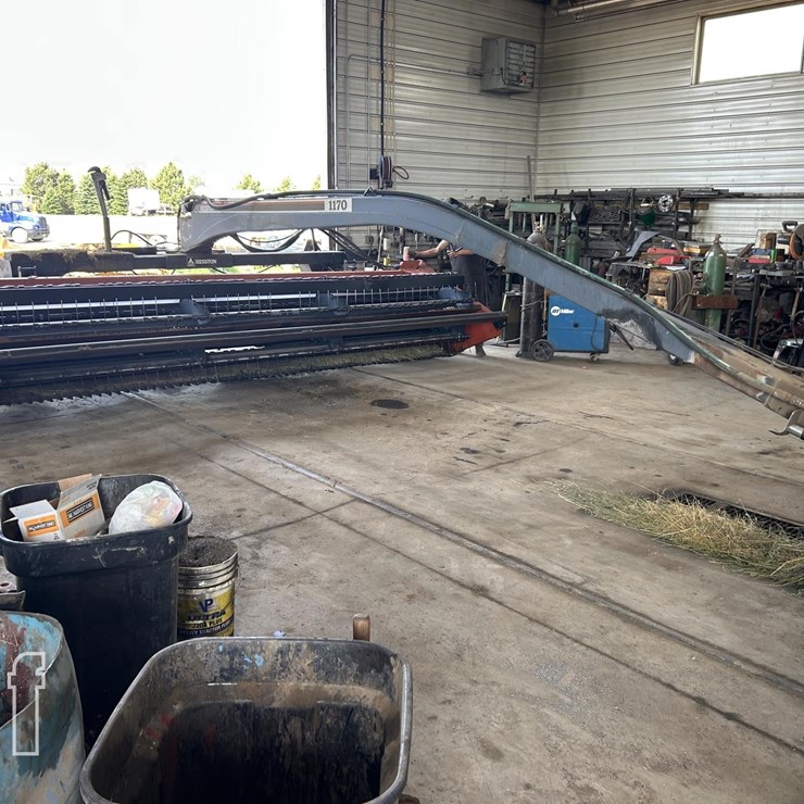 HESSTON 1170
