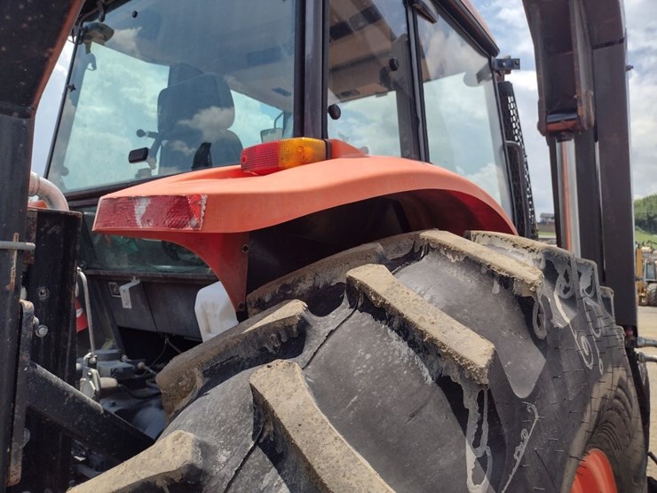 kubota-m108s-image-23