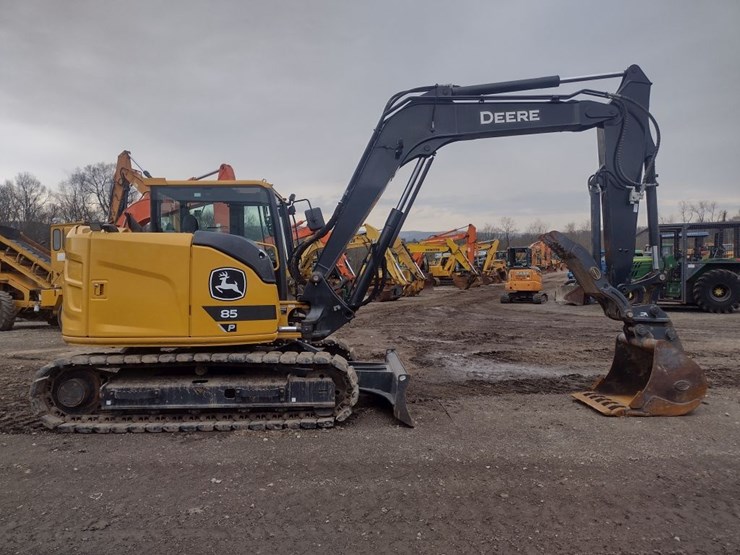 john-deere-85-image-3