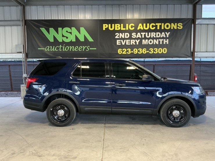 2018-ford-explorer-image-1