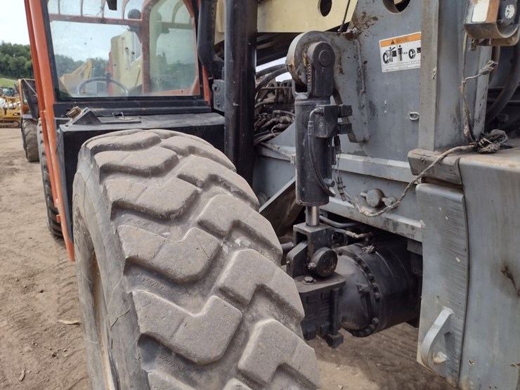 2005-jlg-g10-55a-image-15
