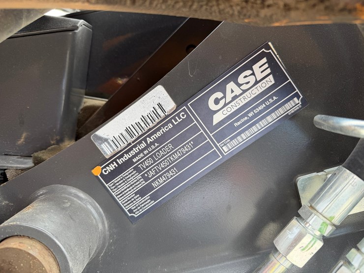 2019-case-tv450-image-21