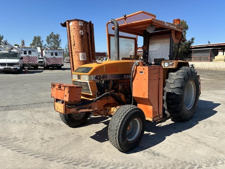 case-ih-4240-image-1