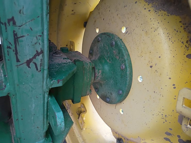 1992-john-deere-870-image-70