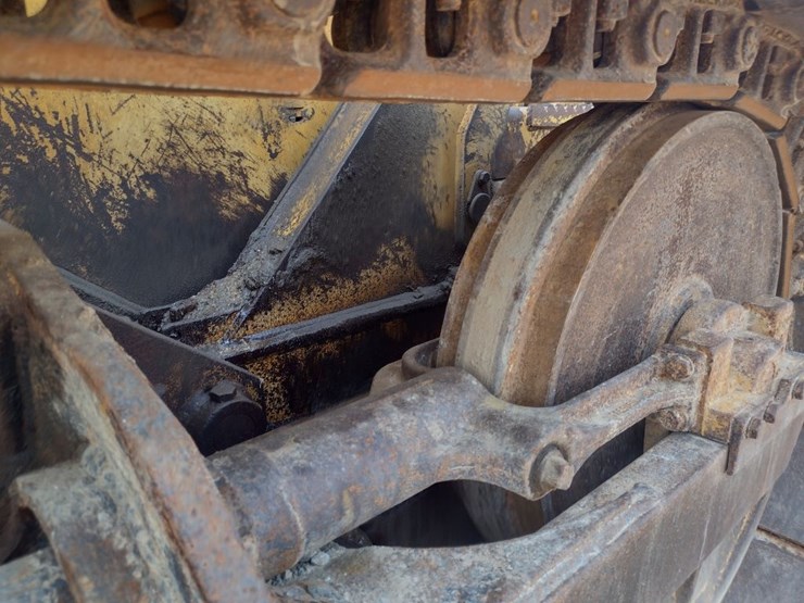 deere-550h-lt-image-26