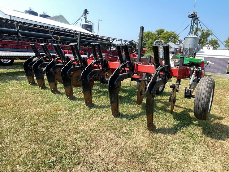 case-ih-5000-image-4