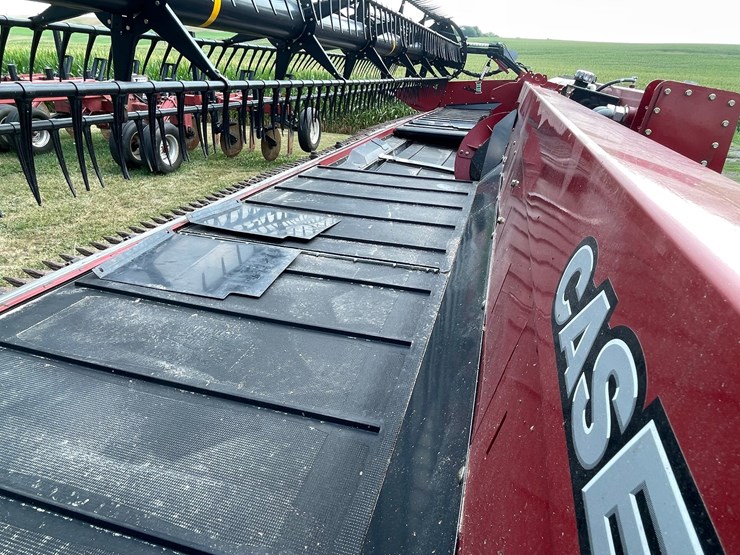2018-case-ih-3162-image-18