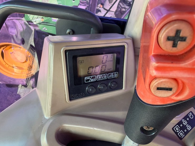 kubota-m125x-image-10