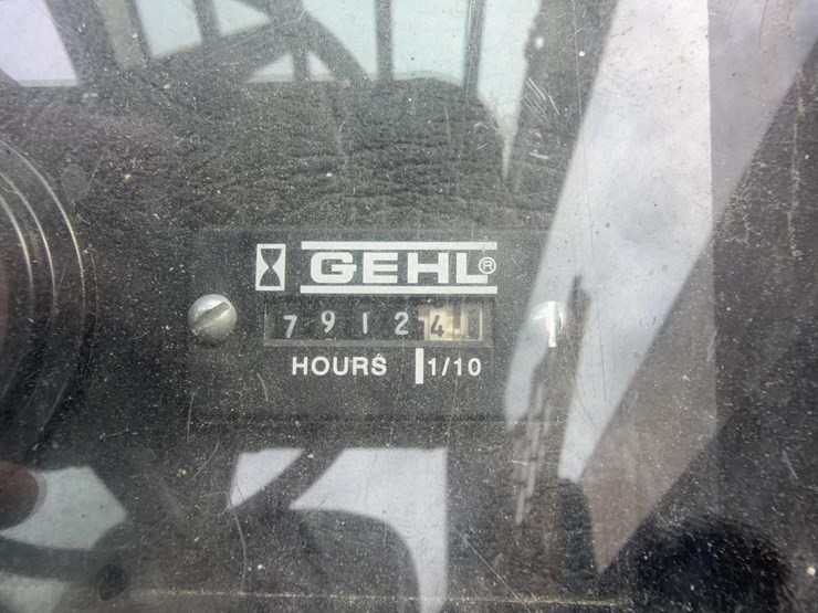 gehl-883-image-34