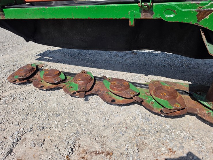 2020-john-deere-r240-image-7