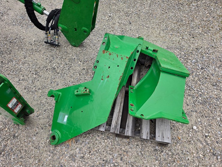 2021-john-deere-700m-image-6