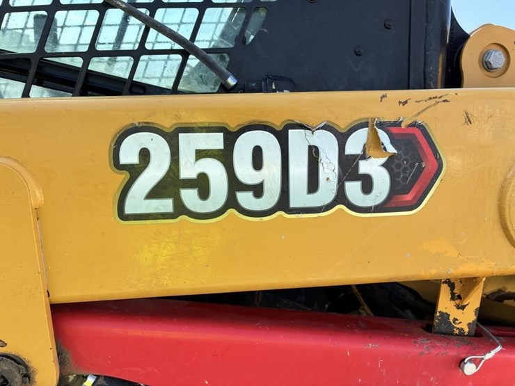 2023-caterpillar-259d3-image-13