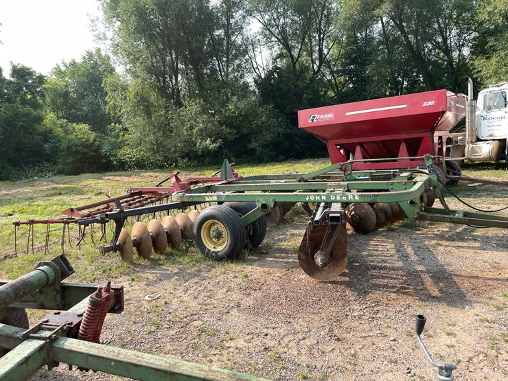 john-deere-215-image-4