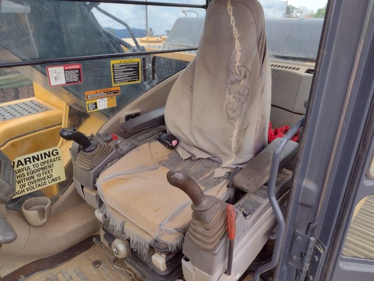 deere-270d-lc-image-7