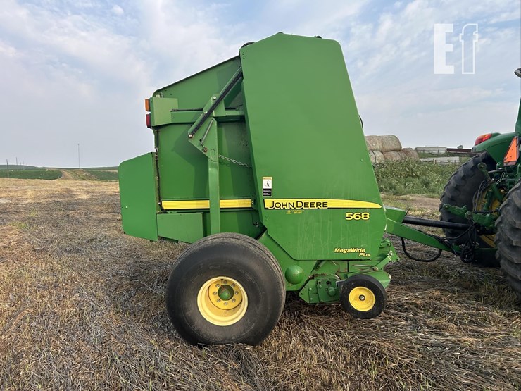 2010-john-deere-568-image-6