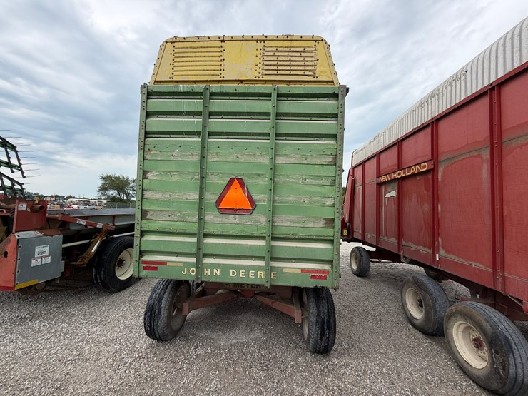 john-deere-714a-image-6