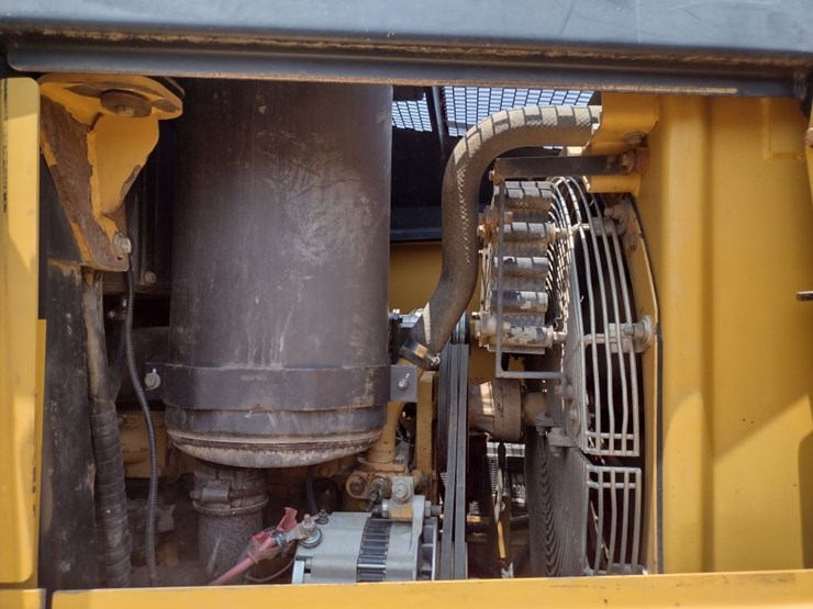 caterpillar-953c-image-22