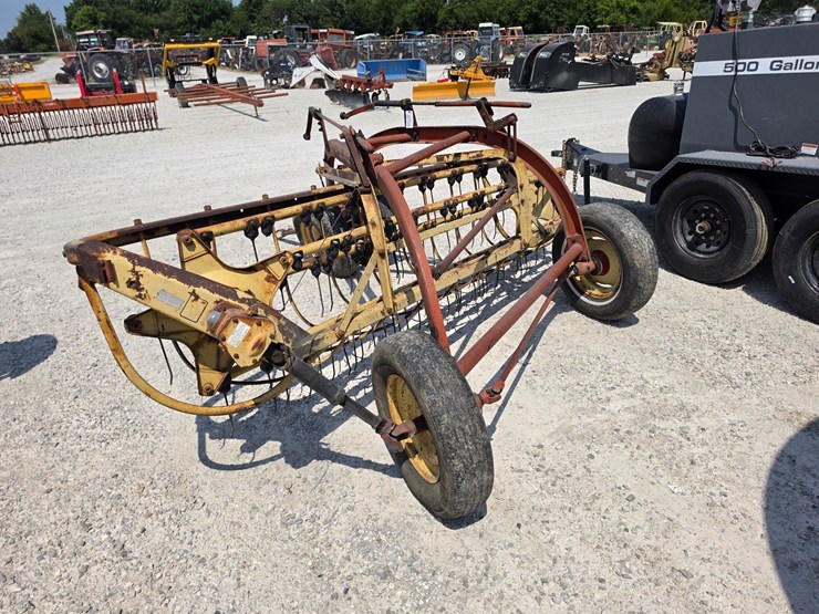 new-holland-256-image-5