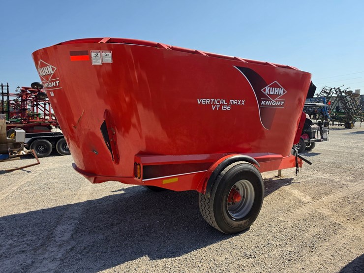 2018-kuhn-knight-vt156-image-12