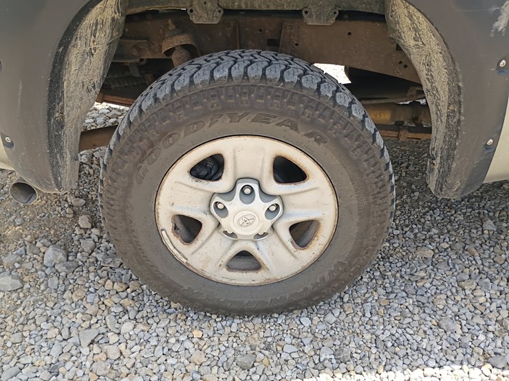 2010-toyota-tundra-image-87
