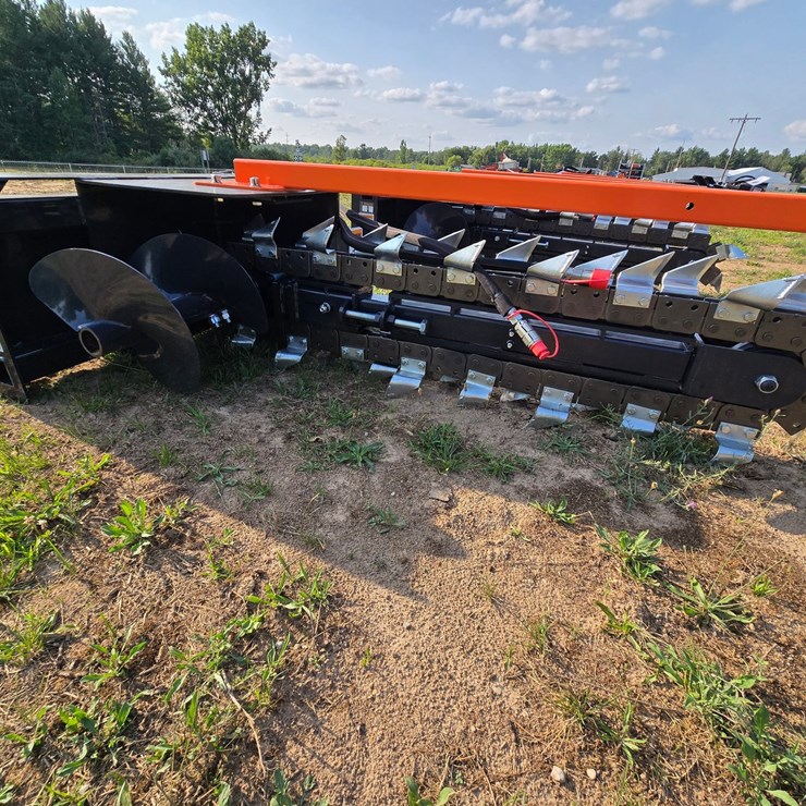 #8400 • Wolverine 48" trencher