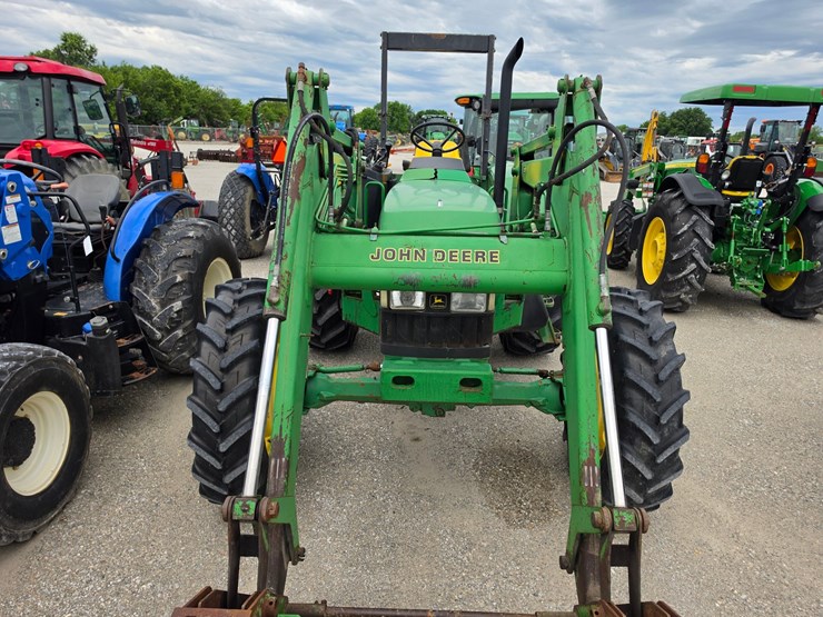 2000-john-deere-6210-image-4