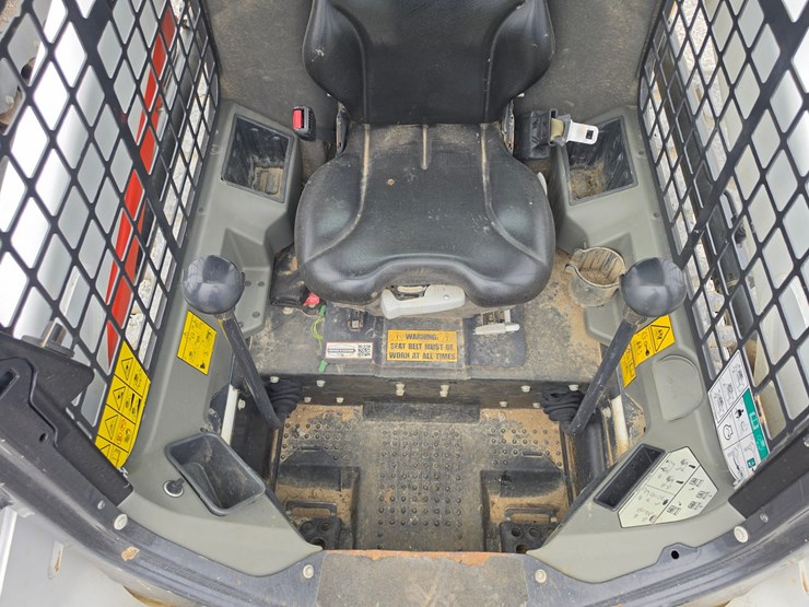 2022-bobcat-t550-image-17