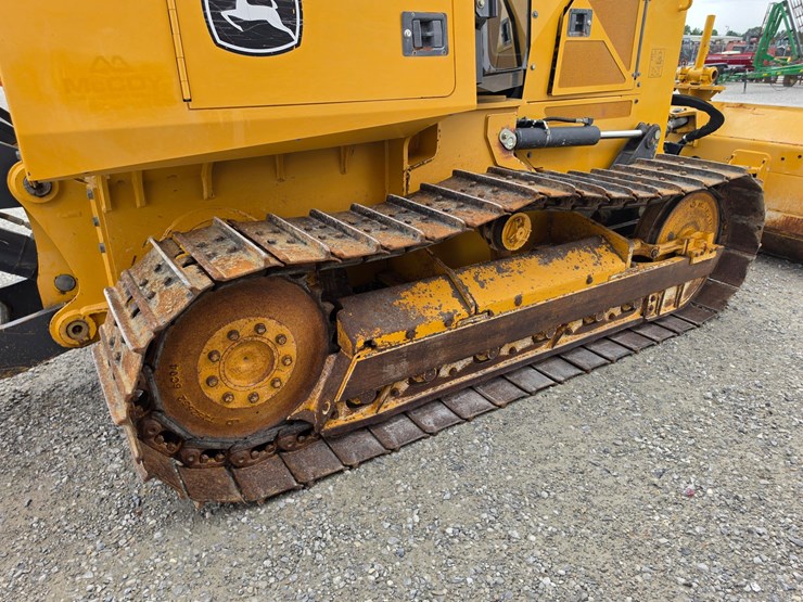 2016-deere-550k-xlt-image-23