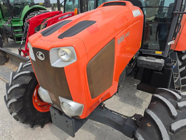 2016-kubota-m6-141-image-3