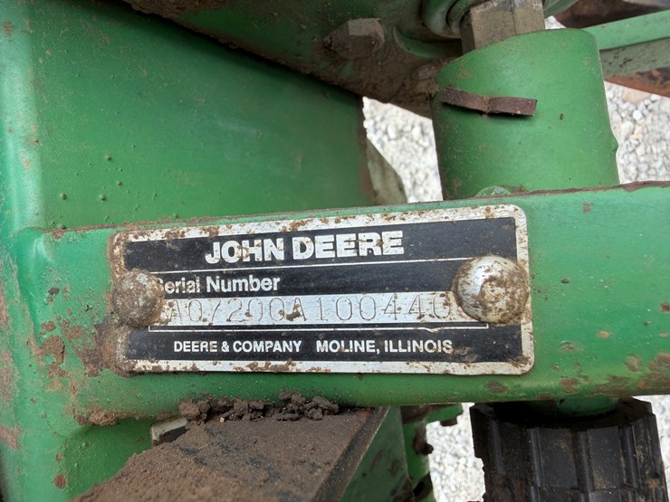john-deere-7200-image-12
