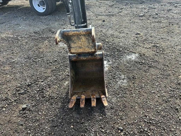 2023-deere-35g-image-7