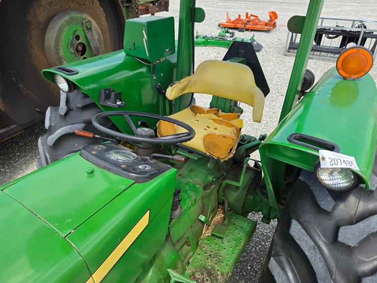 1976-john-deere-2640-image-6
