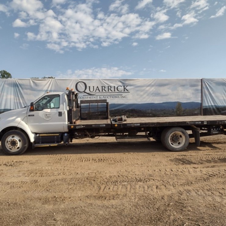 FORD F650 XLT
