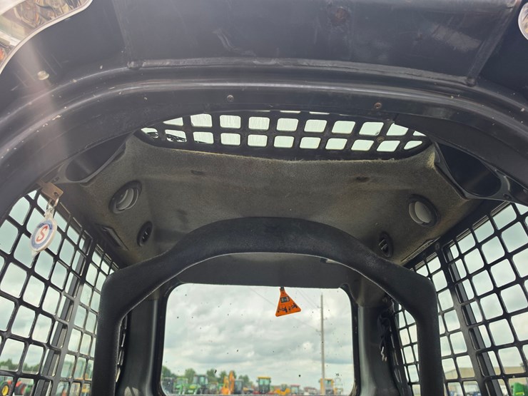 2015-bobcat-t450-image-8