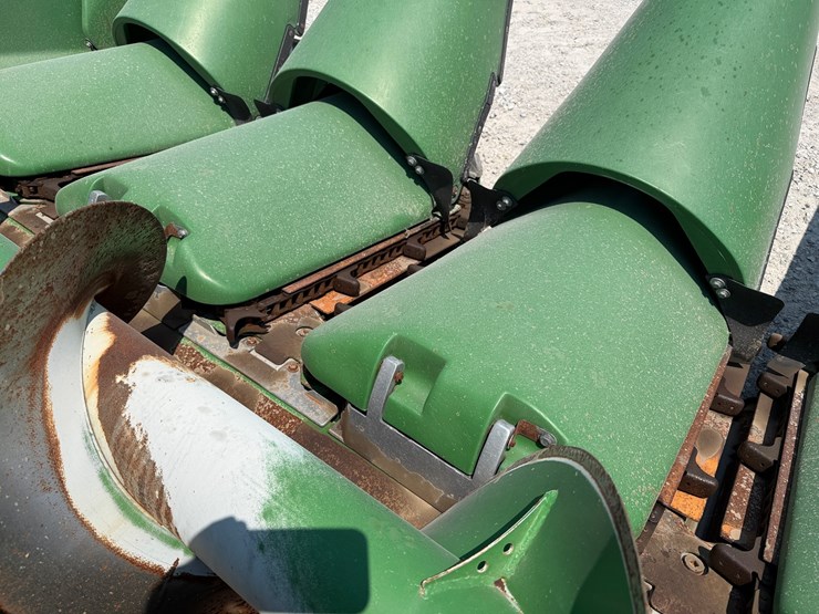 2018-john-deere-716c-image-14