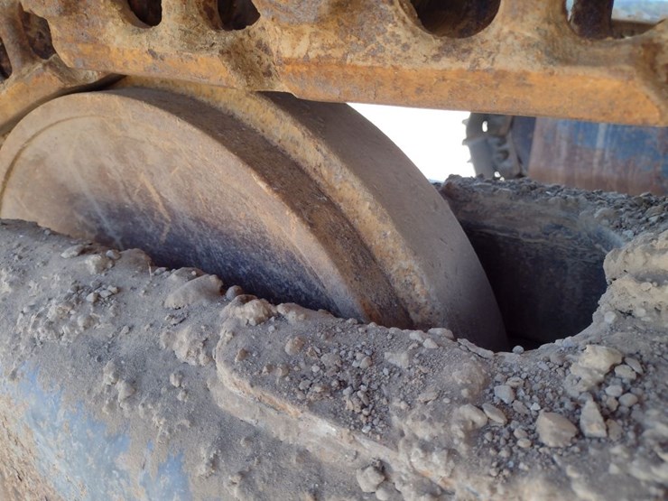caterpillar-318e-image-14