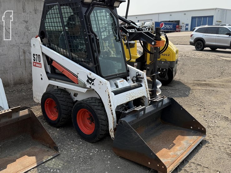 2016-bobcat-s70-image-3