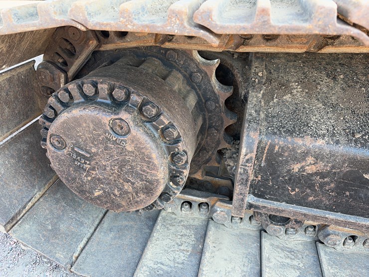 2015-caterpillar-326fl-image-24