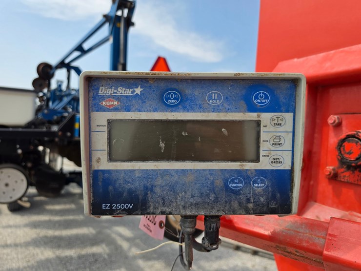 2013-kuhn-knight-4136-image-11