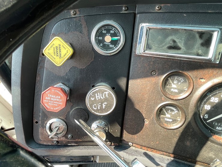 1990-ford-l8000-image-67