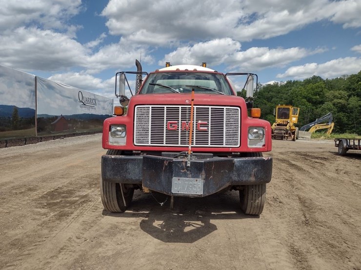 gmc-topkick-image-2