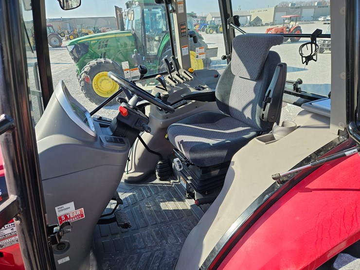 2014-mahindra-mforce-100s-image-16